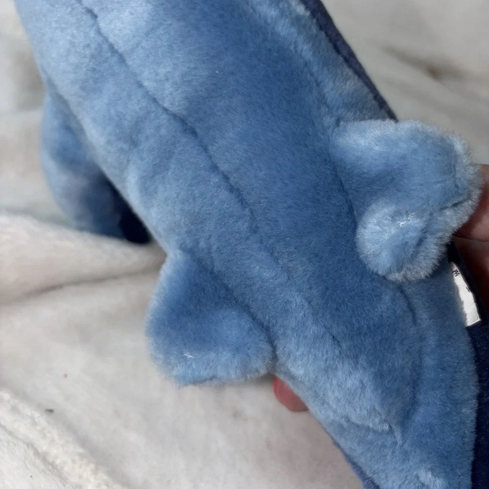 Realistic Mako Shark Plush Stuffed Realistic Plastic Eyes‎ Stitched Gills No Tag